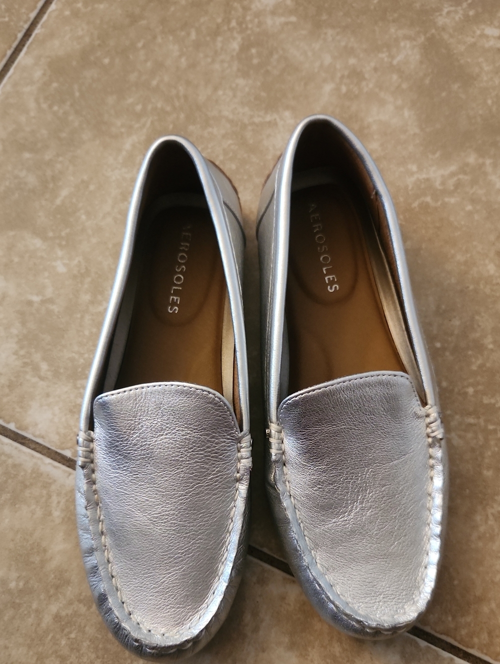 AEROSOLES Silver Metallic Leather Moccasin Loafers